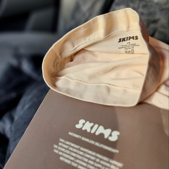 SKIMS Maternity Seamless Solutionware Tight in Sand size S/M NIB - Picture 5 of 5